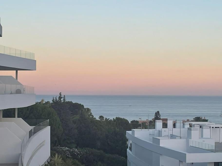 Prachtig Appartement Met Zeezicht In Estepona Costa Del Sol Luaran gambar